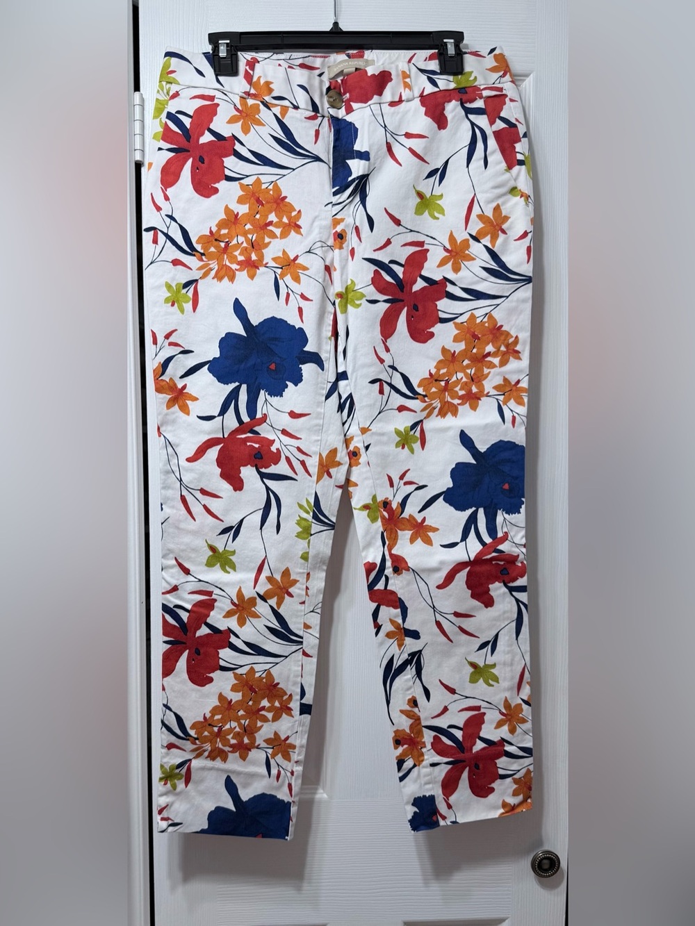 Banana Republic White Floral Pants with Navy, Red and Orange Print